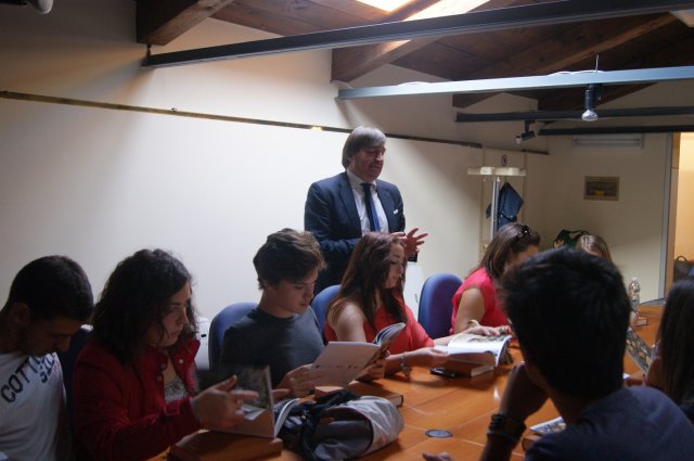 Dallo scavo al museo - Pon Archeologia